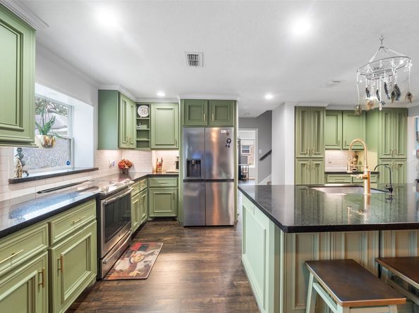 5923 Old Lodge Drive, Houston TX 77066