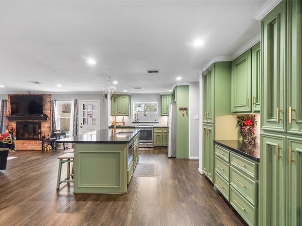 5923 Old Lodge Drive, Houston TX 77066