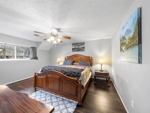 5923 Old Lodge Drive, Houston TX 77066
