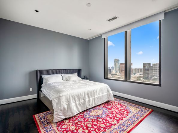 1409 Post Oak Boulevard 1804, Houston TX 77056