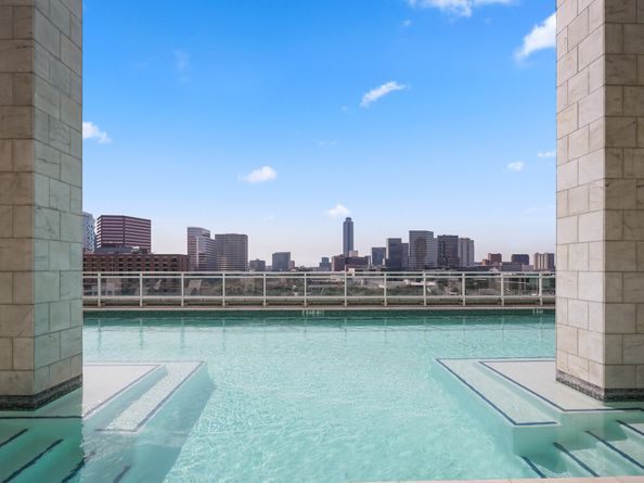 1409 Post Oak Boulevard 1804, Houston TX 77056