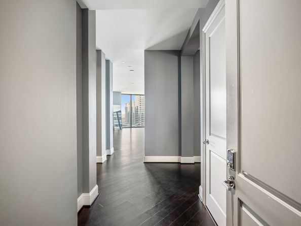 1409 Post Oak Boulevard 1804, Houston TX 77056