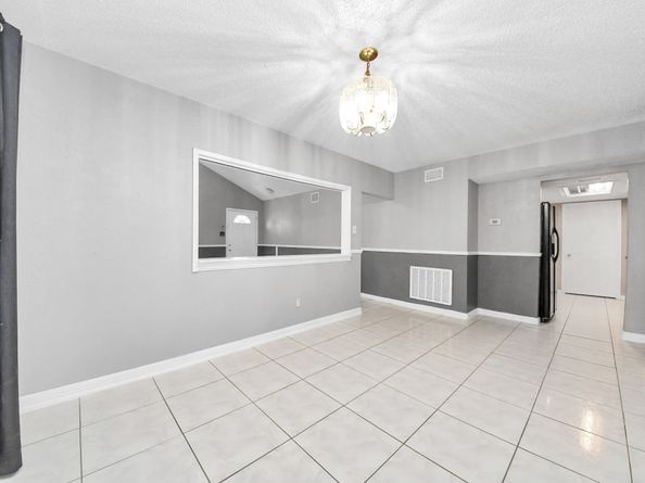 547 Walston Lane, Houston TX 77060