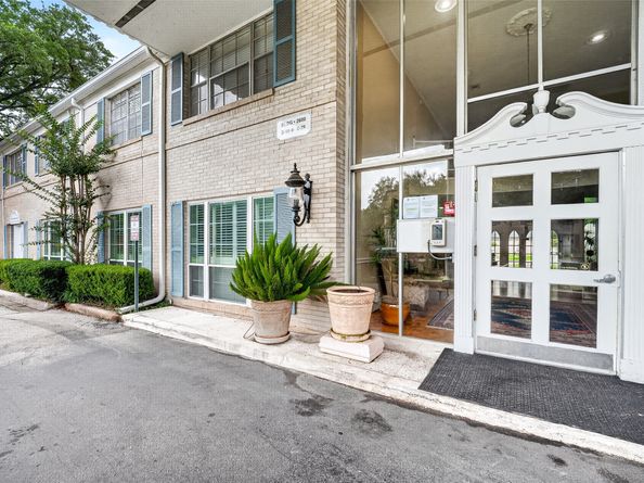 2600 Bellefontaine St Apt D24,, Houston TX 77025