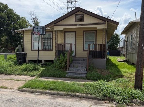 3204 Hardy Street, Houston TX 77009
