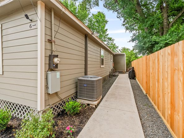 7938 Kerr Street 6, Houston TX 77029