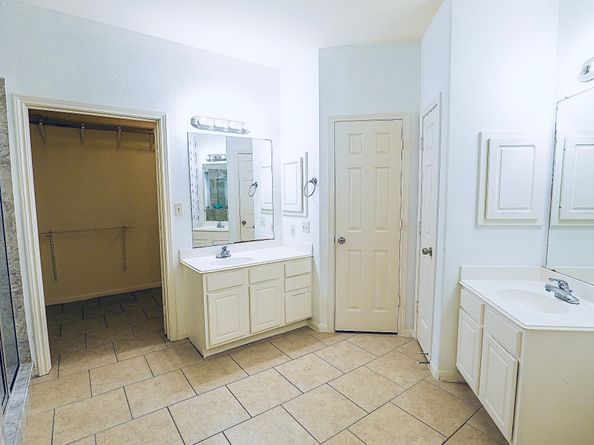 14914 W Bend Drive, Houston TX 77082