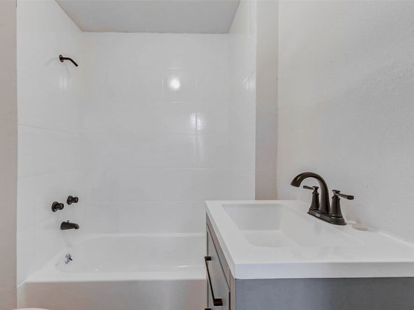 3414 Le Badie Street, Houston TX 77026