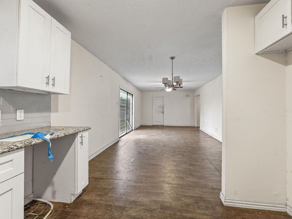 2709 Davis Street, Houston TX 77026