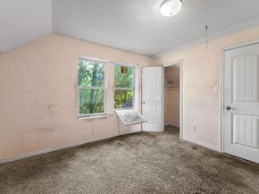 2709 Davis Street, Houston TX 77026
