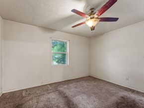 2709 Davis Street, Houston TX 77026