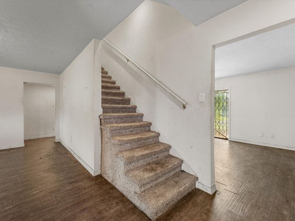 2709 Davis Street, Houston TX 77026