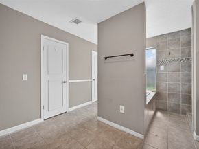 291 Wood Loop Street, Houston TX 77015