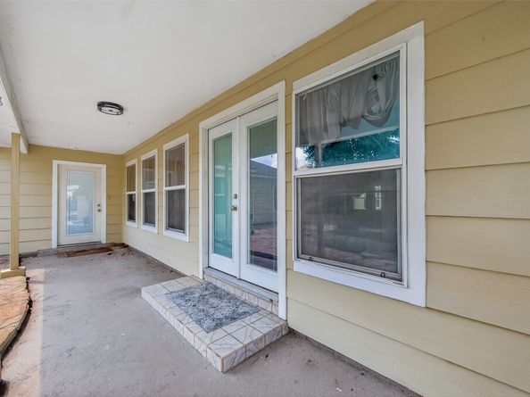 291 Wood Loop Street, Houston TX 77015