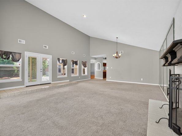 291 Wood Loop Street, Houston TX 77015