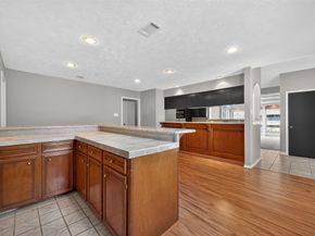 291 Wood Loop Street, Houston TX 77015