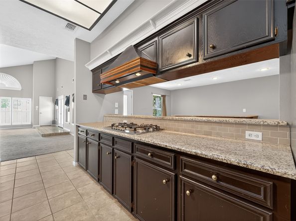 291 Wood Loop Street, Houston TX 77015