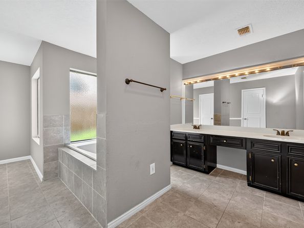 291 Wood Loop Street, Houston TX 77015