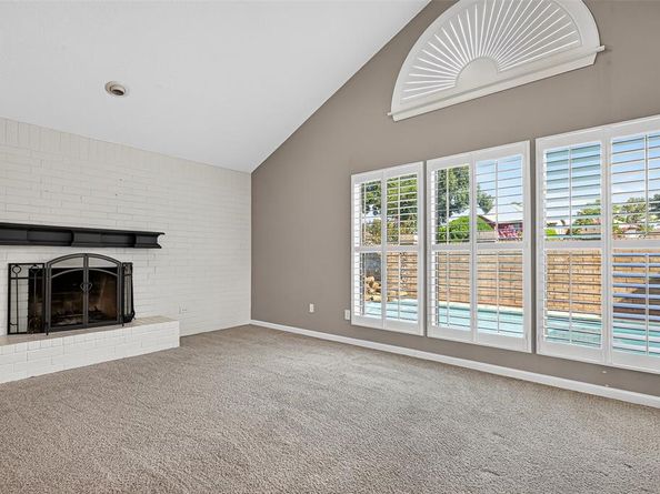 291 Wood Loop Street, Houston TX 77015