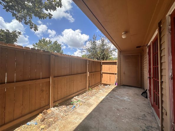 10555 Turtlewood Court 102, Houston TX 77072
