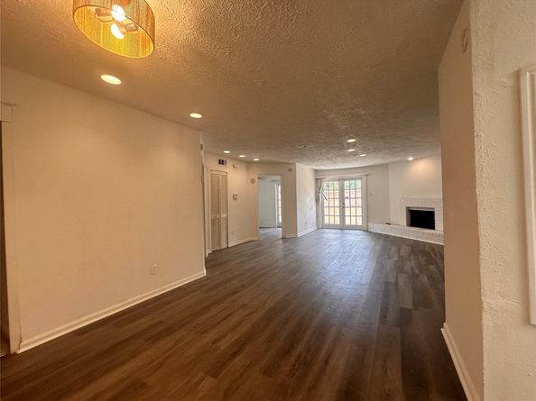 10555 Turtlewood Court 102, Houston TX 77072