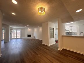10555 Turtlewood Court 102, Houston TX 77072