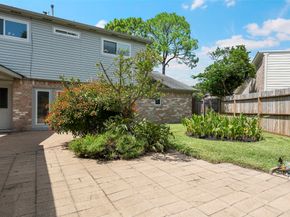 7606 Virginia Water Lane, Houston TX 77095