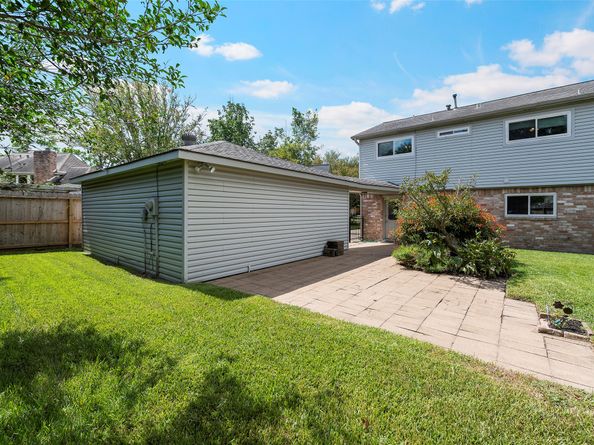 7606 Virginia Water Lane, Houston TX 77095