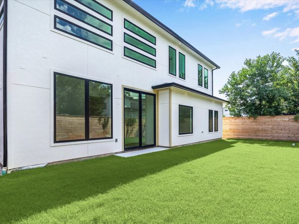 6510 Sivley Street, Houston TX 77055