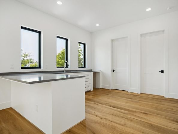 6510 Sivley Street, Houston TX 77055