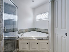 919 W 23rd Street, Houston TX 77008