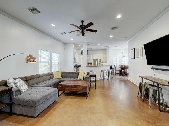 919 W 23rd Street, Houston TX 77008