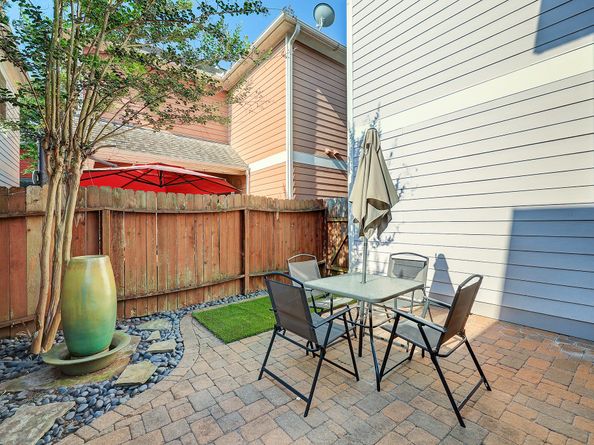 919 W 23rd Street, Houston TX 77008
