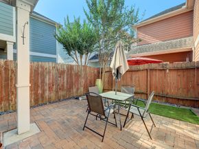 919 W 23rd Street, Houston TX 77008