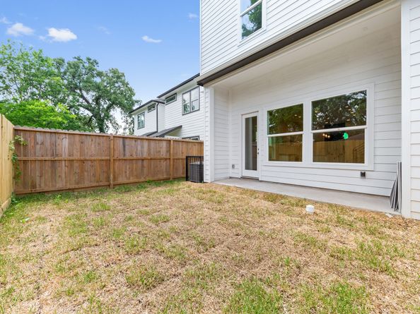 4710 Gunter Street, Houston TX 77020