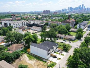 4710 Gunter Street, Houston TX 77020