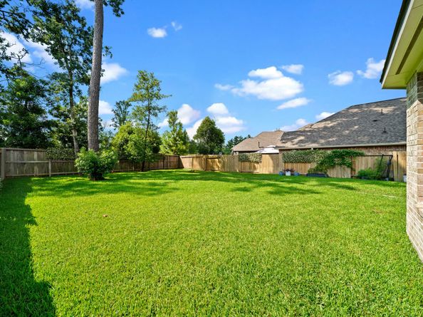 131 Wake Valley Court, Conroe TX 77304