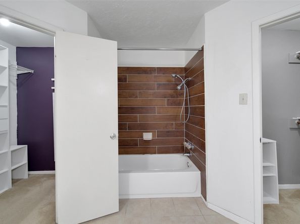 3539 Glenwood Springs Court, Houston TX 77345