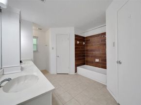3539 Glenwood Springs Court, Houston TX 77345