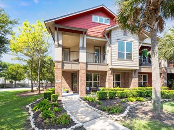 725 Via Lago Drive