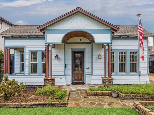 1311 Chippendale Rd, Houston TX 77018