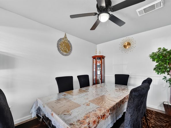 10518 Tenleyton Lane, Houston TX 77075