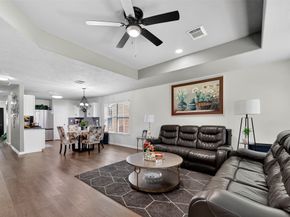 10518 Tenleyton Lane, Houston TX 77075