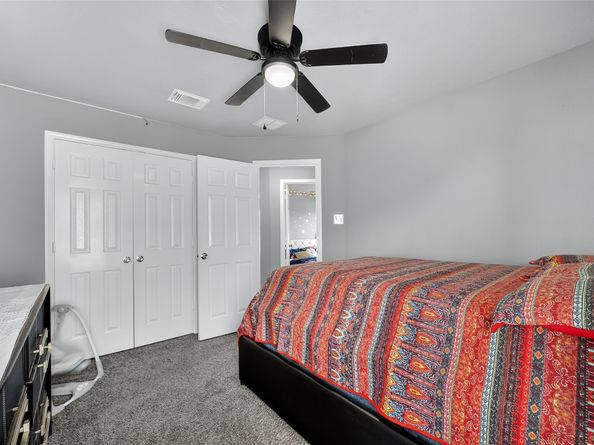 10518 Tenleyton Lane, Houston TX 77075