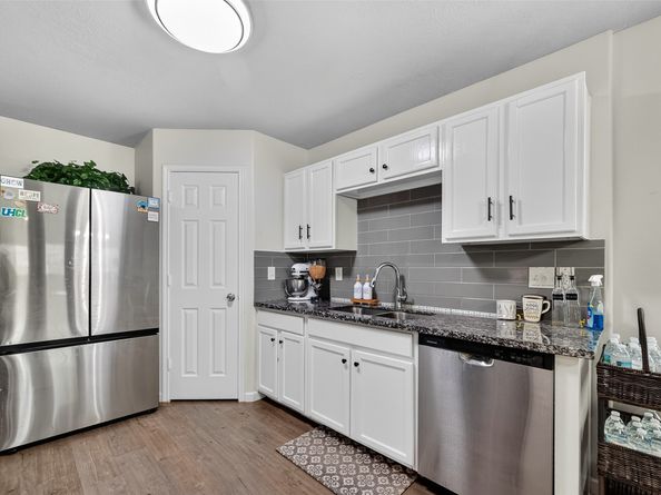 10518 Tenleyton Lane, Houston TX 77075
