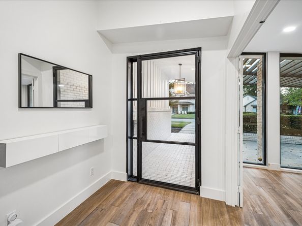 334 Wycliffe Drive, Houston TX 77079