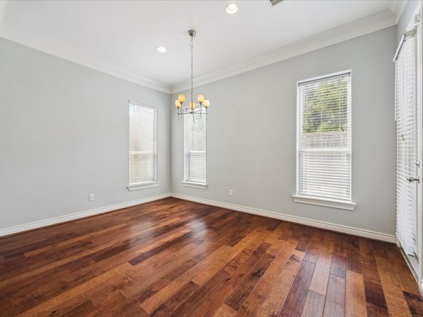 2619 Edgefield Lakes Drive, Houston TX 77054