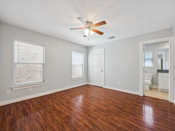 2619 Edgefield Lakes Drive, Houston TX 77054