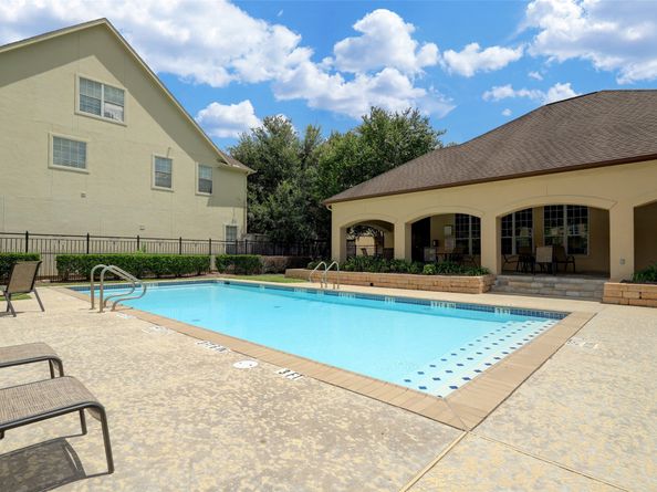 2619 Edgefield Lakes Drive, Houston TX 77054