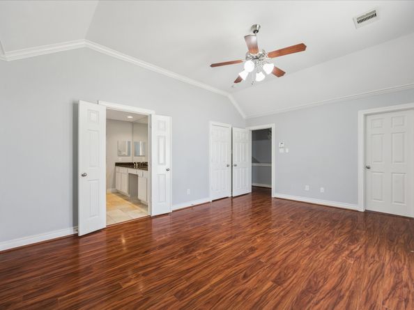 2619 Edgefield Lakes Drive, Houston TX 77054